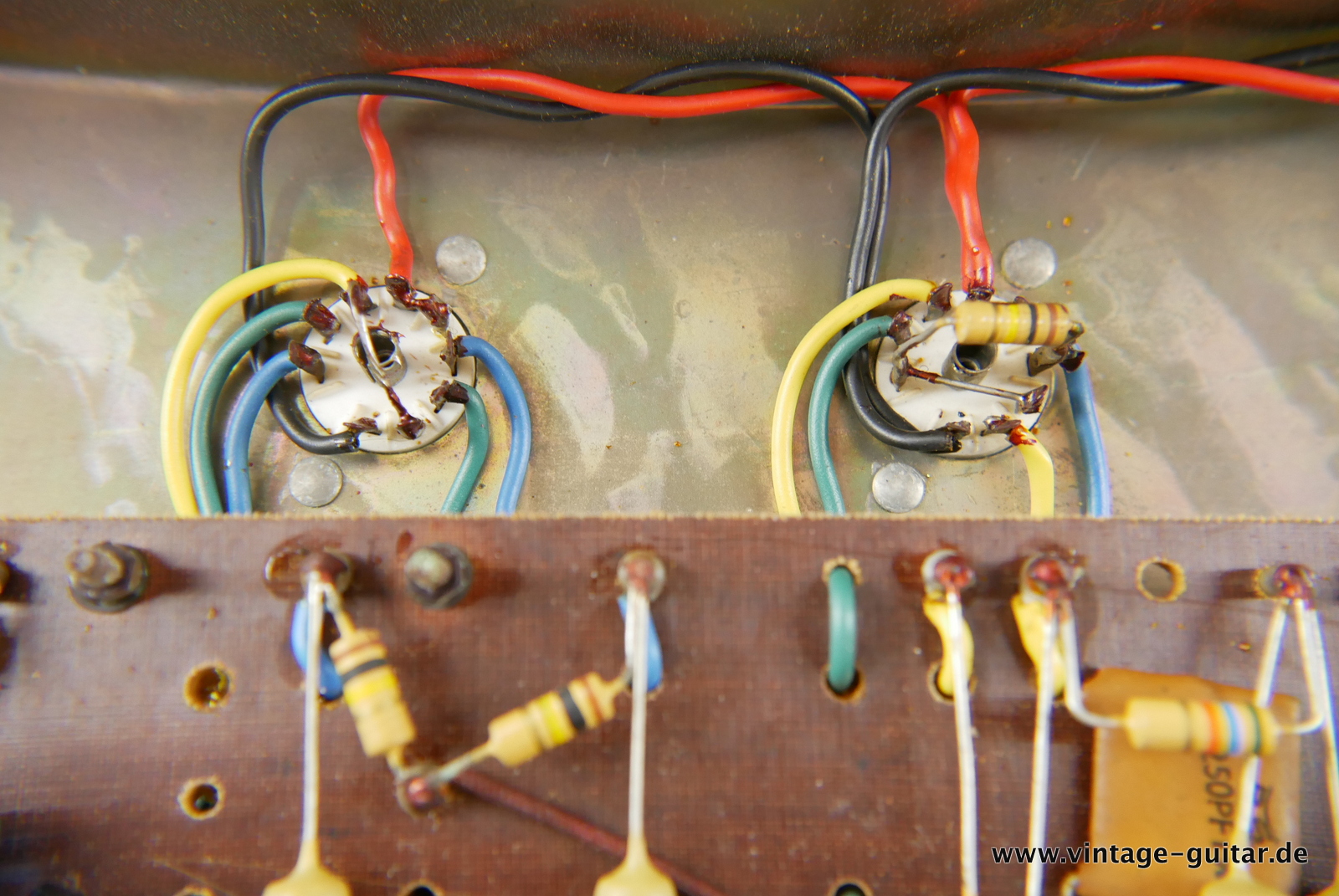 img/vintage/5441/Marshall_JMP_1992_Super_Bass_black 1970-037.JPG